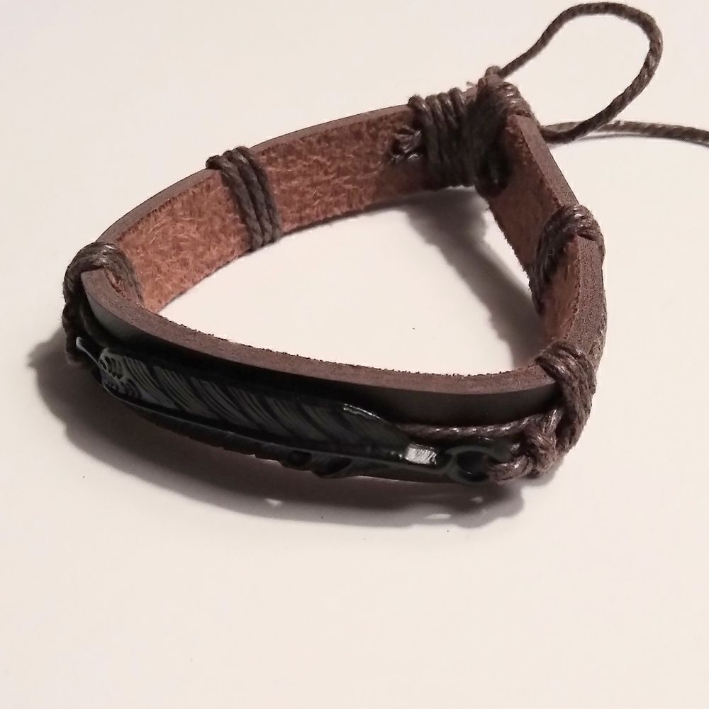 Men's leather bracelet feather brown New c9